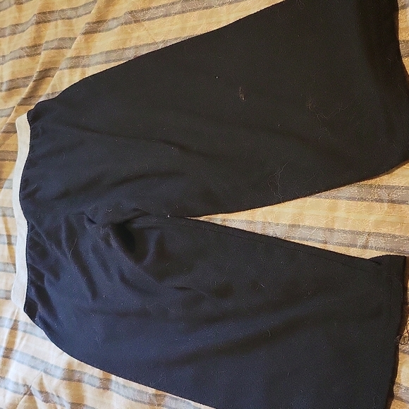 Carter's black boys sweatpants - Picture 2 of 4